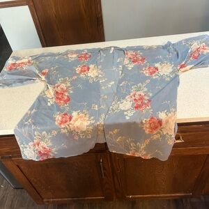 Xhilaration Blue Floral Kimono